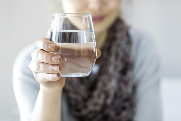 Come cambia la densità papillare renale dopo la terapia di idratazione?