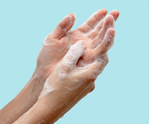 Lavarsi le mani spesso: tra prevenzione e cura della pelle