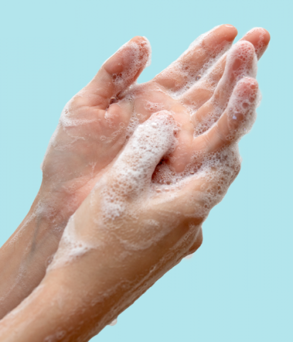 Lavarsi le mani spesso: tra prevenzione e cura della pelle