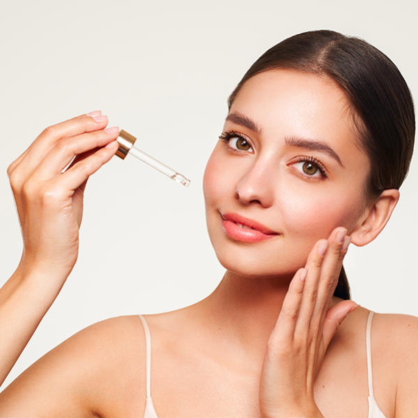 Ingredienti cosmetici che fanno bene alla pelle: 8 consigli per sceglierli